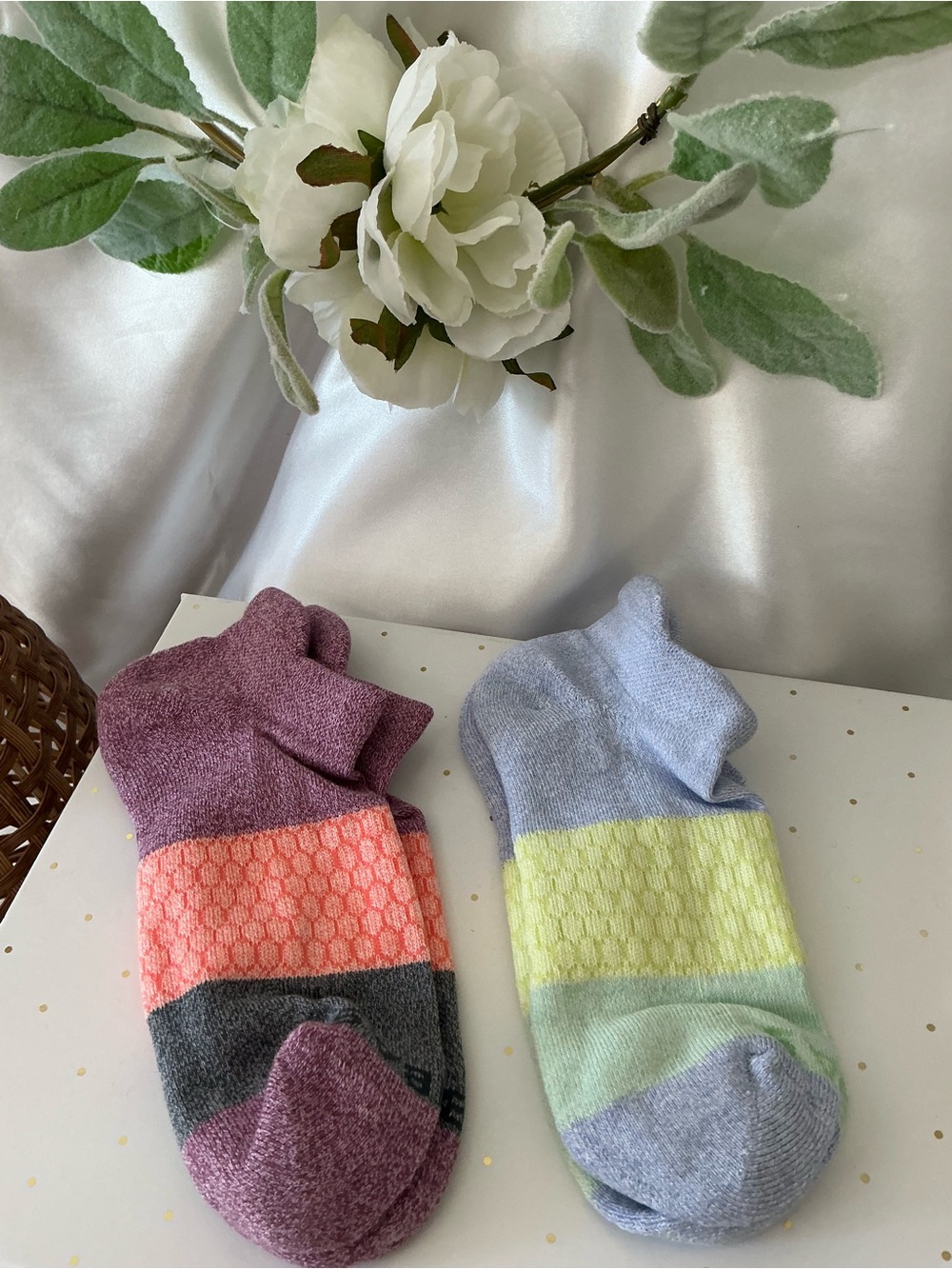 NWOT 2 Pair Bombas Tri Color Block Marl Socks Size Medium